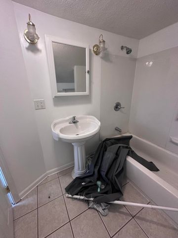 1002 E Oliver Street, Owosso City, MI 48867