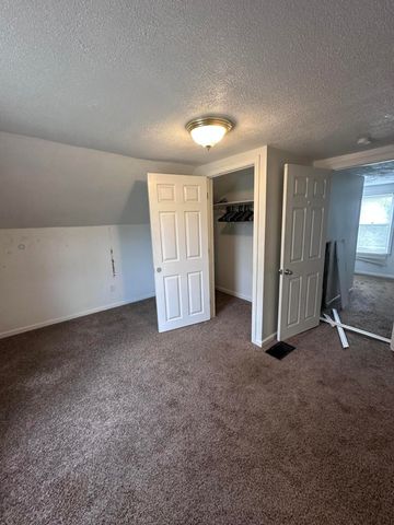 1002 E Oliver Street, Owosso City, MI 48867