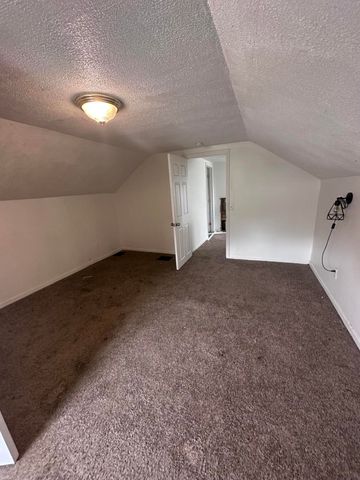 1002 E Oliver Street, Owosso City, MI 48867