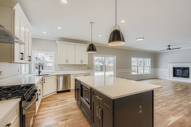 5244 169th Place, Oak Forest, IL 60452