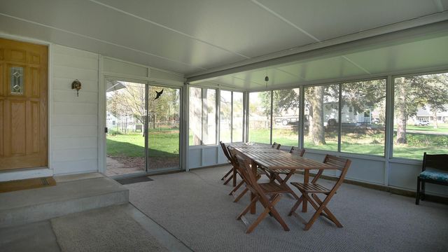 164 Linden Drive, Apple Valley, MN 55124