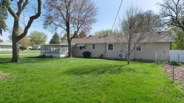 164 Linden Drive, Apple Valley, MN 55124