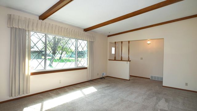 164 Linden Drive, Apple Valley, MN 55124