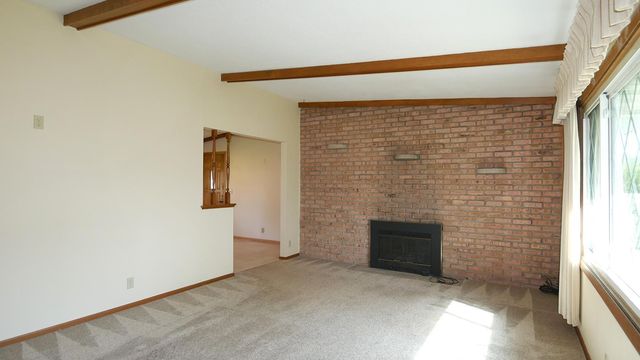 164 Linden Drive, Apple Valley, MN 55124
