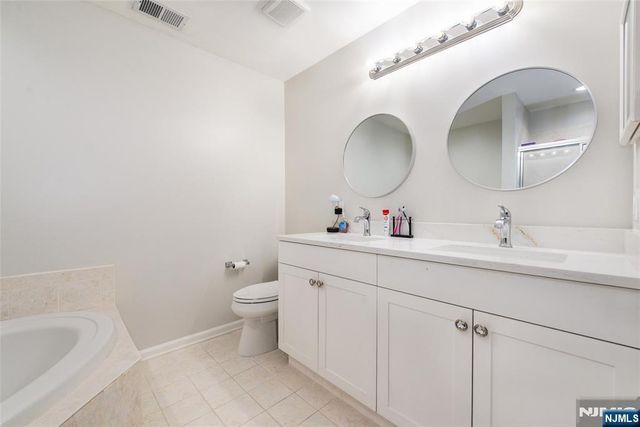 145 Mountainside Drive, Pompton Lakes, NJ 07442