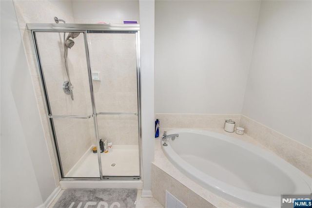 145 Mountainside Drive, Pompton Lakes, NJ 07442