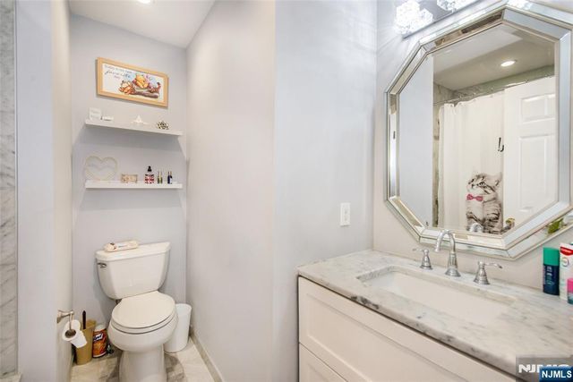 145 Mountainside Drive, Pompton Lakes, NJ 07442