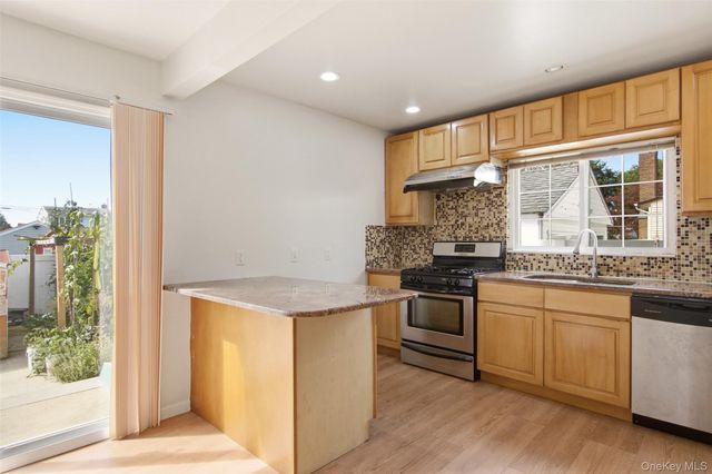 109 Gordon Avenue, Westbury, NY 11590