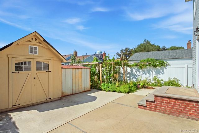 109 Gordon Avenue, Westbury, NY 11590
