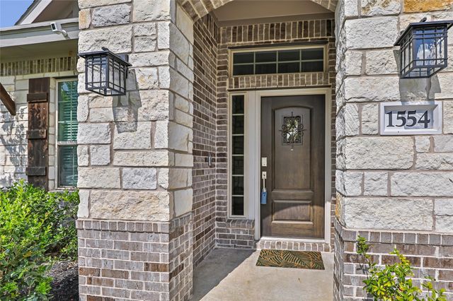1554 Ancient Oak Lane, Conroe, TX 77301