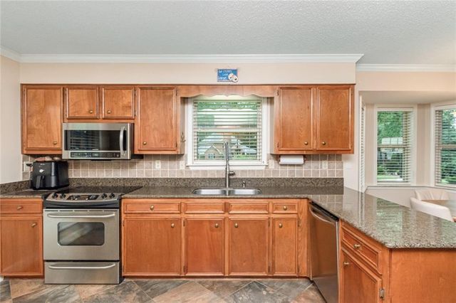 1215 Richmond Court, Mobile, AL 36695