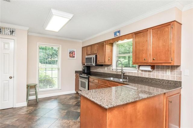 1215 Richmond Court, Mobile, AL 36695