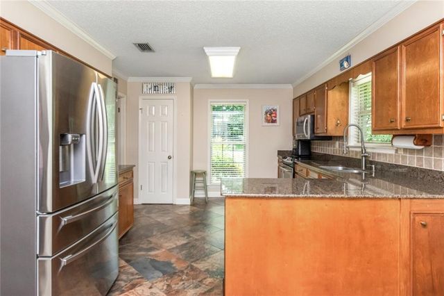 1215 Richmond Court, Mobile, AL 36695