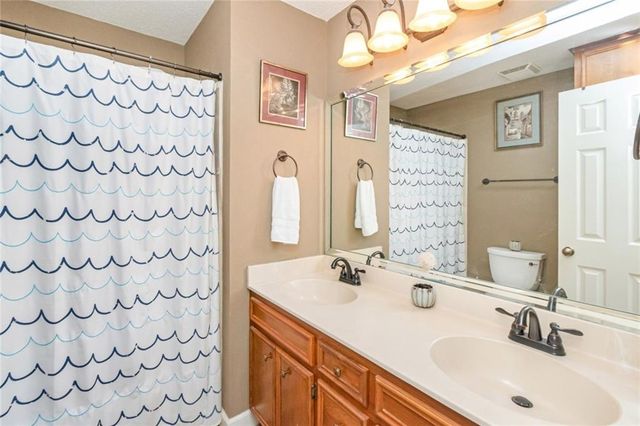 1215 Richmond Court, Mobile, AL 36695