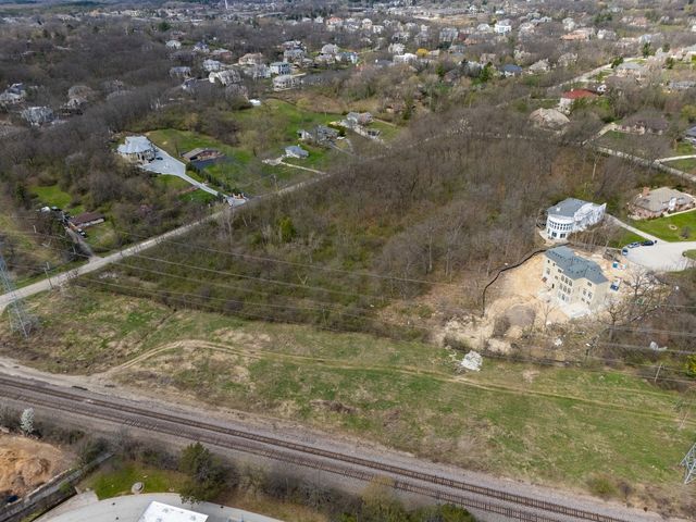 9500 S Madison Street, Burr Ridge, IL 60527