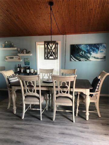 4308 Spanish Main, Jamaica Beach, TX 77554