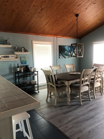 4308 Spanish Main, Jamaica Beach, TX 77554