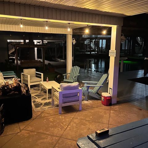 4308 Spanish Main, Jamaica Beach, TX 77554