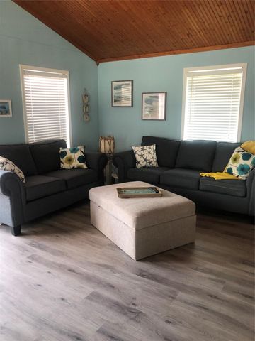 4308 Spanish Main, Jamaica Beach, TX 77554