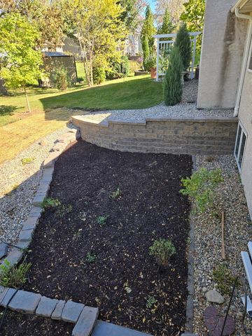 2212 10th Avenue SE, Willmar, MN 56201