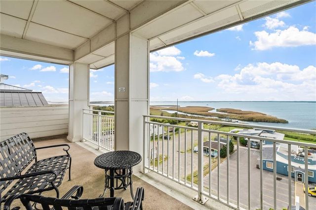 3700 Sandpiper RD # 418A, Virginia Beach, VA 23456