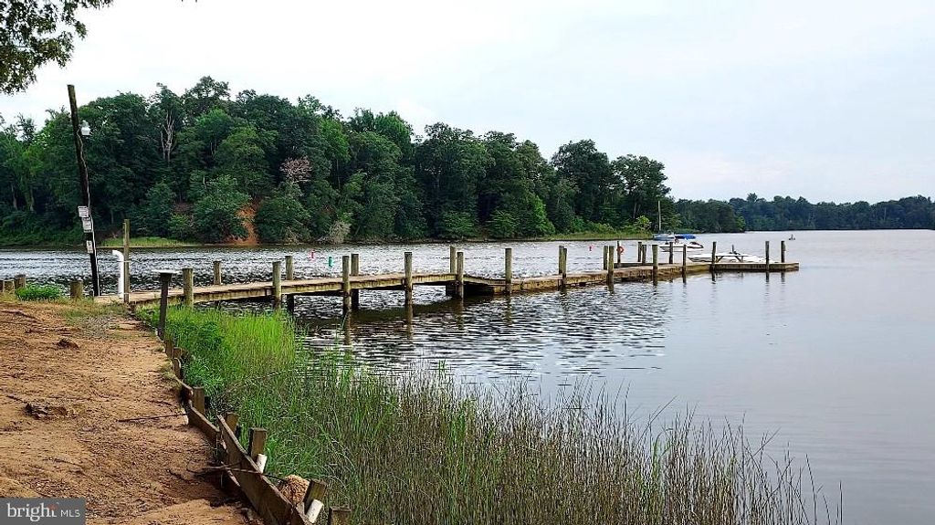 Image 18 of property listing at 230 & 231 ARAPHO LN #GLEN 8, Earleville, MD 21919