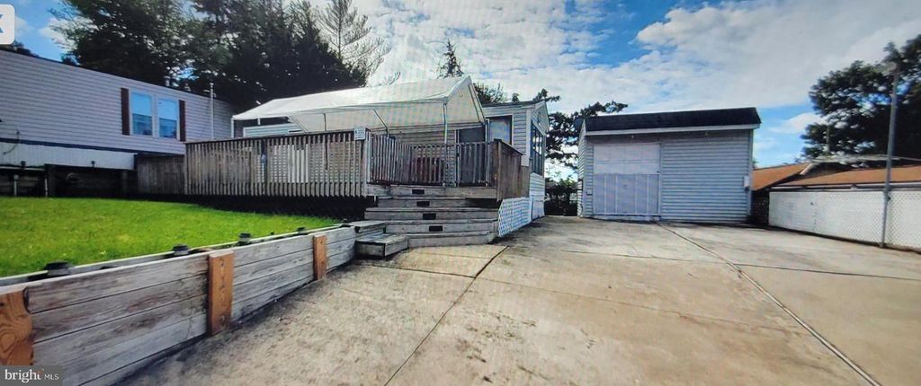 Image 2 of property listing at 230 & 231 ARAPHO LN #GLEN 8, Earleville, MD 21919