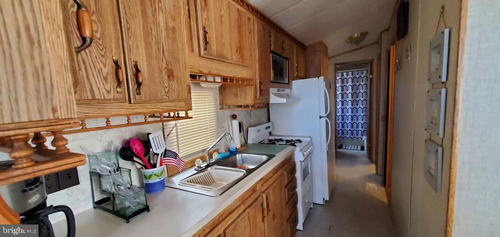 Image 8 of property listing at 230 & 231 ARAPHO LN #GLEN 8, Earleville, MD 21919