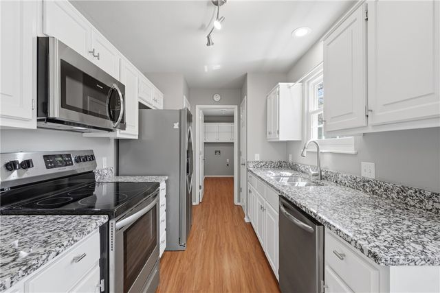 2689 E Hardy Lane, Fayetteville, AR 72703