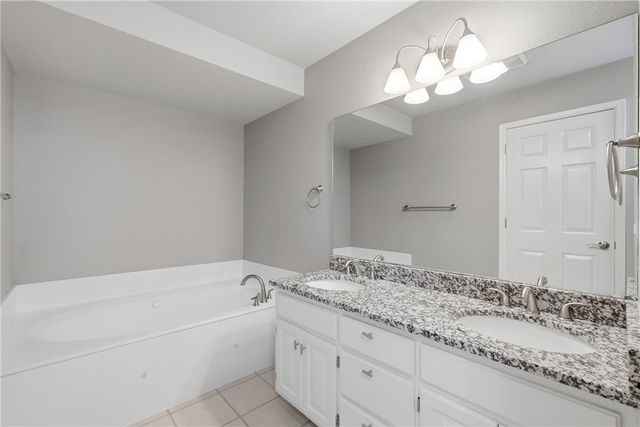 2689 E Hardy Lane, Fayetteville, AR 72703