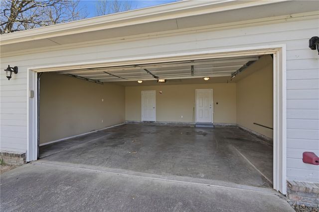 2689 E Hardy Lane, Fayetteville, AR 72703