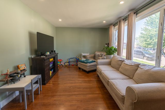 8108 S Kildare Avenue, Chicago, IL 60652