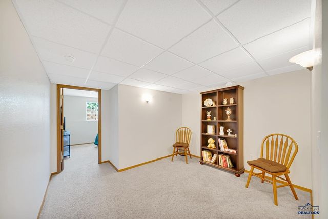 1465 EDINBOROUGH DR, Rapid City, SD 57702