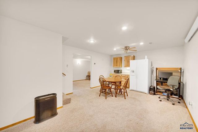 1465 EDINBOROUGH DR, Rapid City, SD 57702