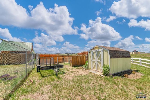 1465 EDINBOROUGH DR, Rapid City, SD 57702