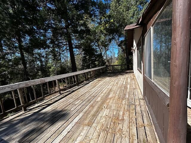 15912 Valhalla Drive, Oak Run, CA 96069