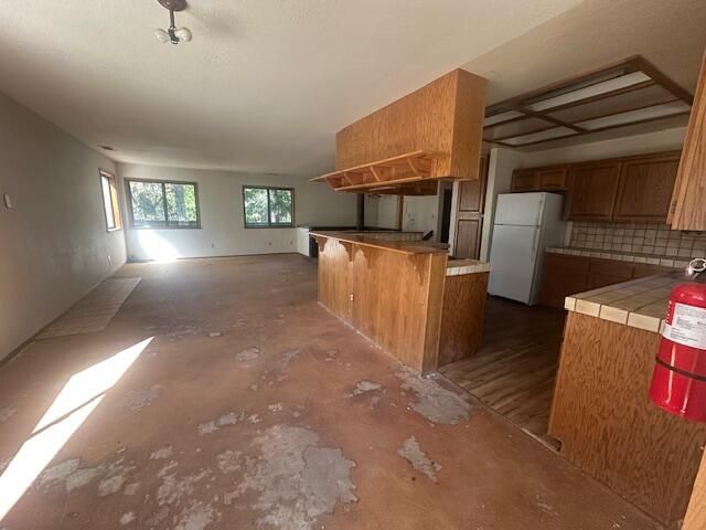 15912 Valhalla Drive, Oak Run, CA 96069