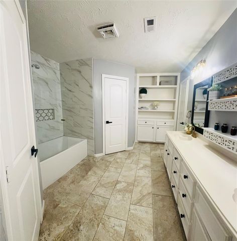 1457 Camellia Drive, Sweeny, TX 77480