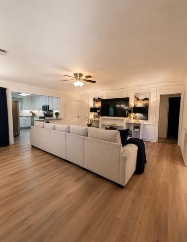 1457 Camellia Drive, Sweeny, TX 77480