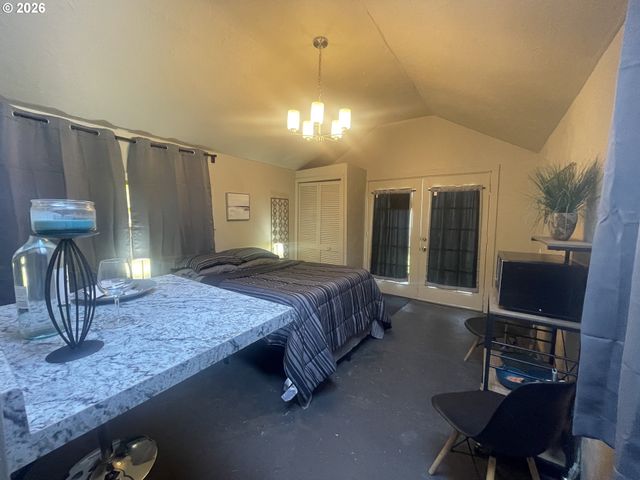 3621 E AMAZON Dr, Eugene, OR 97405