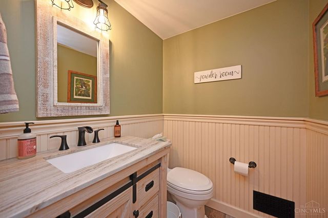1345 Oak Knoll Drive, Cincinnati, OH 45224