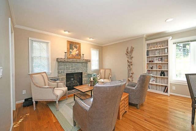 1345 Oak Knoll Drive, Cincinnati, OH 45224
