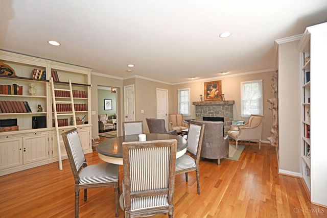 1345 Oak Knoll Drive, Cincinnati, OH 45224