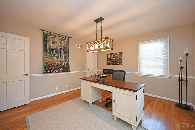 1345 Oak Knoll Drive, Cincinnati, OH 45224