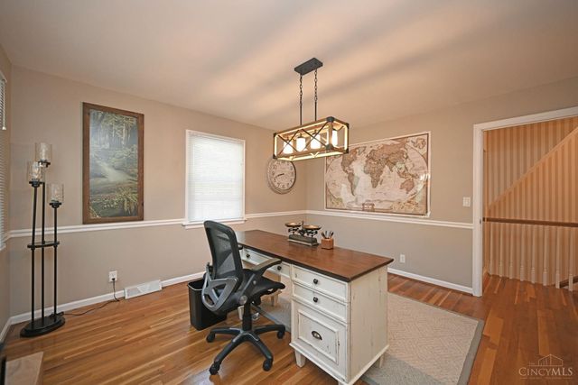 1345 Oak Knoll Drive, Cincinnati, OH 45224