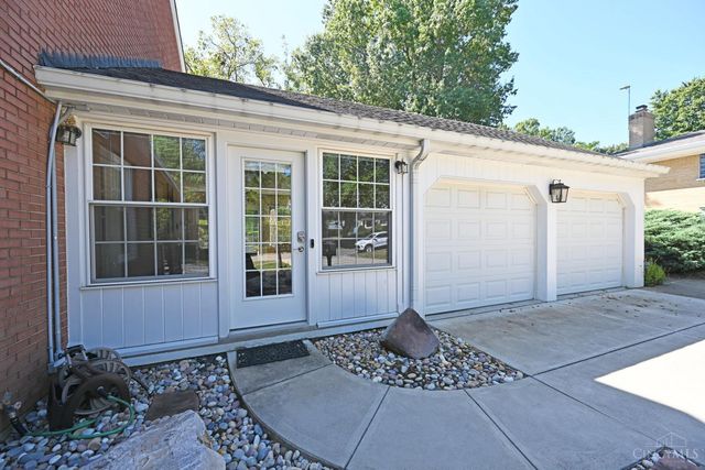1345 Oak Knoll Drive, Cincinnati, OH 45224