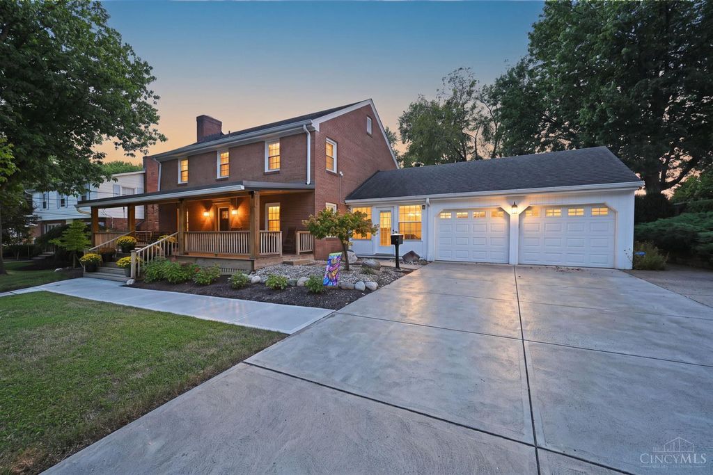 1345 Oak Knoll Drive, Cincinnati, OH 45224