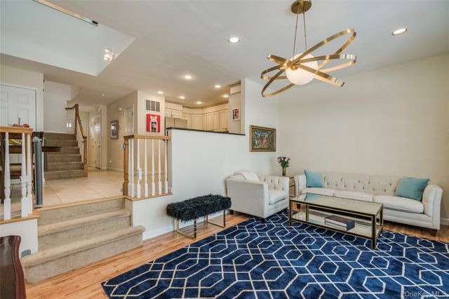 100 Woodlake Drive W, Woodbury, NY 11797