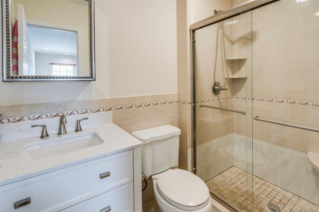 100 Woodlake Drive W, Woodbury, NY 11797