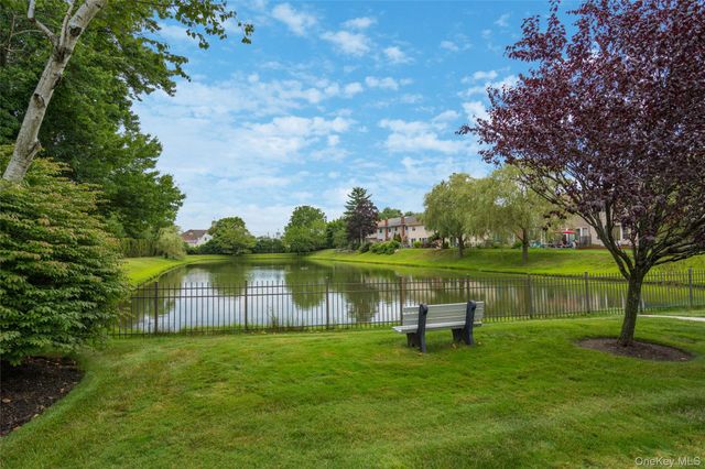 100 Woodlake Drive W, Woodbury, NY 11797